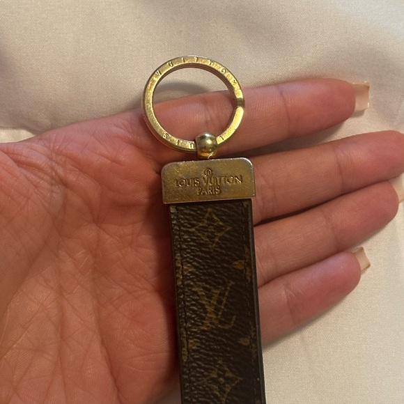 Authentic Louis Vuitton Key Holder - Picture 4 of 6